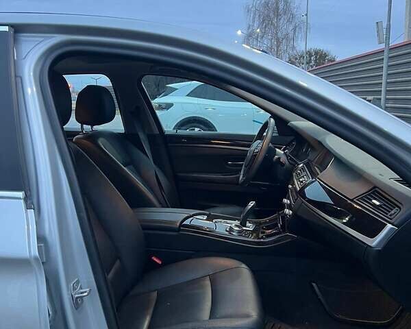 Сірий БМВ 5 Серія, об'ємом двигуна 2 л та пробігом 141 тис. км за 13400 $, фото 5 на Automoto.ua