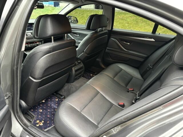 Сірий БМВ 5 Серія, об'ємом двигуна 3 л та пробігом 359 тис. км за 19200 $, фото 13 на Automoto.ua