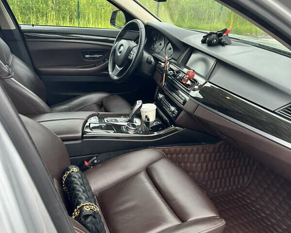 Серый БМВ 5 Серия, объемом двигателя 2 л и пробегом 295 тыс. км за 17200 $, фото 9 на Automoto.ua