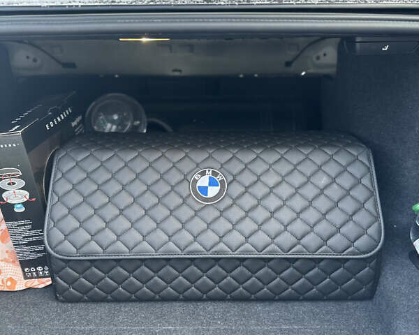 Серый БМВ 5 Серия, объемом двигателя 2 л и пробегом 208 тыс. км за 15000 $, фото 42 на Automoto.ua