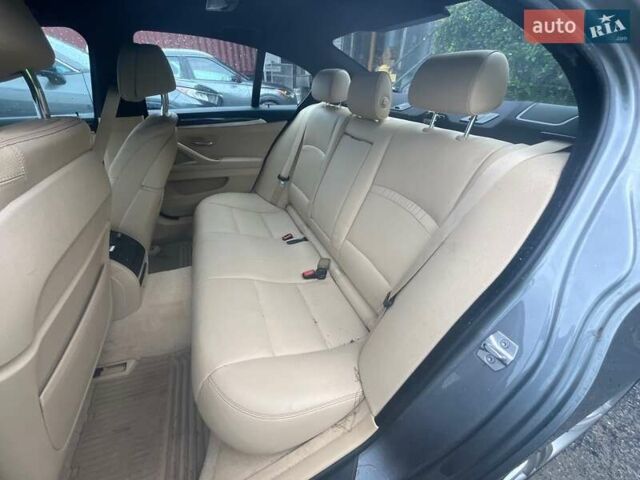 Серый БМВ 5 Серия, объемом двигателя 3 л и пробегом 153 тыс. км за 15000 $, фото 11 на Automoto.ua