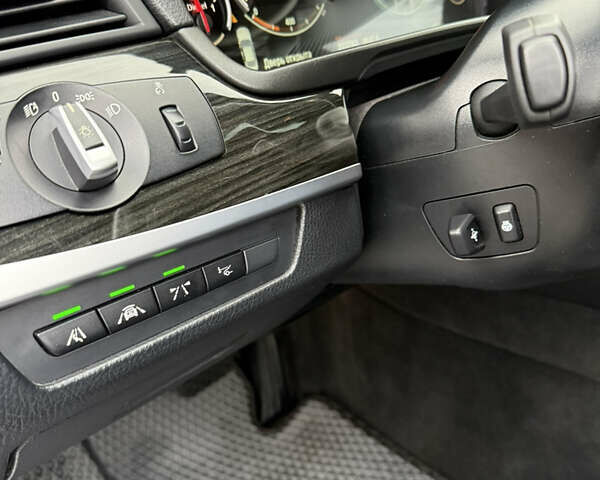 Серый БМВ 5 Серия, объемом двигателя 2.99 л и пробегом 222 тыс. км за 20000 $, фото 25 на Automoto.ua