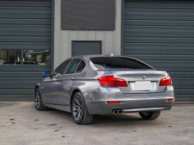 Серый БМВ 5 Серия, объемом двигателя 3 л и пробегом 83 тыс. км за 15100 $, фото 7 на Automoto.ua