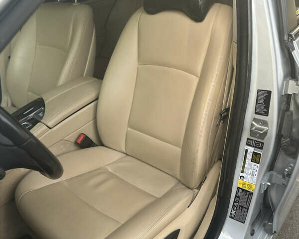 БМВ 5 Серия 2014 в Киеве на Automoto.ua Серый БМВ 5 Серия, объемом двигателя 3 л и пробегом 258 тыс. км за 16555 $, фото 18 на Automoto.ua