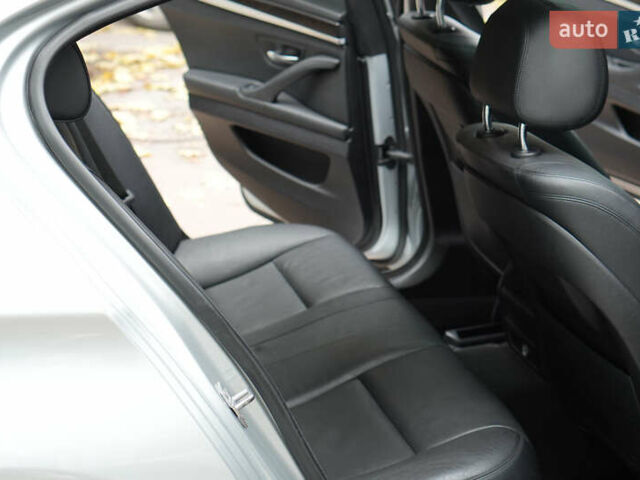 Серый БМВ 5 Серия, объемом двигателя 2 л и пробегом 212 тыс. км за 14000 $, фото 8 на Automoto.ua