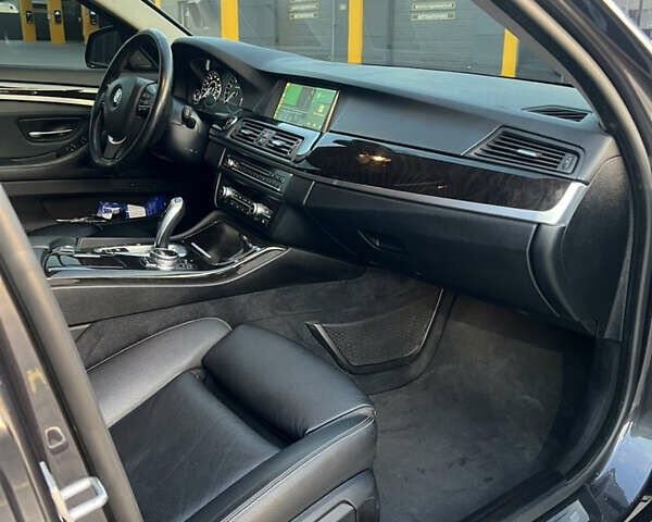 Серый БМВ 5 Серия, объемом двигателя 2.98 л и пробегом 150 тыс. км за 20000 $, фото 4 на Automoto.ua