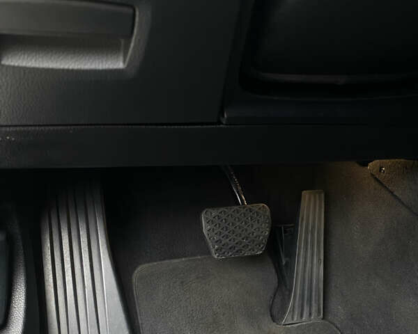 Серый БМВ 5 Серия, объемом двигателя 2.98 л и пробегом 169 тыс. км за 17100 $, фото 20 на Automoto.ua