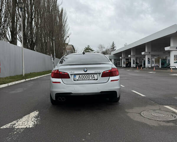 Серый БМВ 5 Серия, объемом двигателя 2.99 л и пробегом 222 тыс. км за 20000 $, фото 9 на Automoto.ua