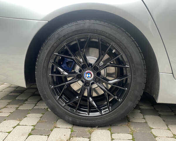 Серый БМВ 5 Серия, объемом двигателя 2.98 л и пробегом 169 тыс. км за 17100 $, фото 9 на Automoto.ua