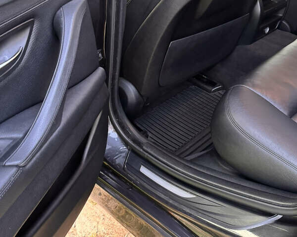 Сірий БМВ 5 Серія, об'ємом двигуна 2 л та пробігом 210 тис. км за 18000 $, фото 25 на Automoto.ua