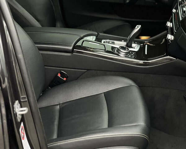 Серый БМВ 5 Серия, объемом двигателя 2 л и пробегом 149 тыс. км за 18999 $, фото 35 на Automoto.ua