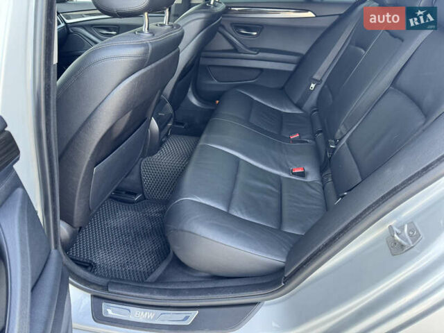Серый БМВ 5 Серия, объемом двигателя 2.99 л и пробегом 293 тыс. км за 17500 $, фото 57 на Automoto.ua
