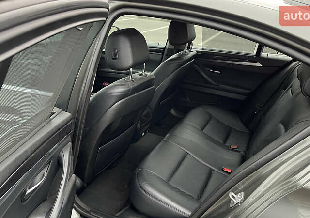 Сірий БМВ 5 Серія, об'ємом двигуна 2 л та пробігом 236 тис. км за 15600 $, фото 11 на Automoto.ua