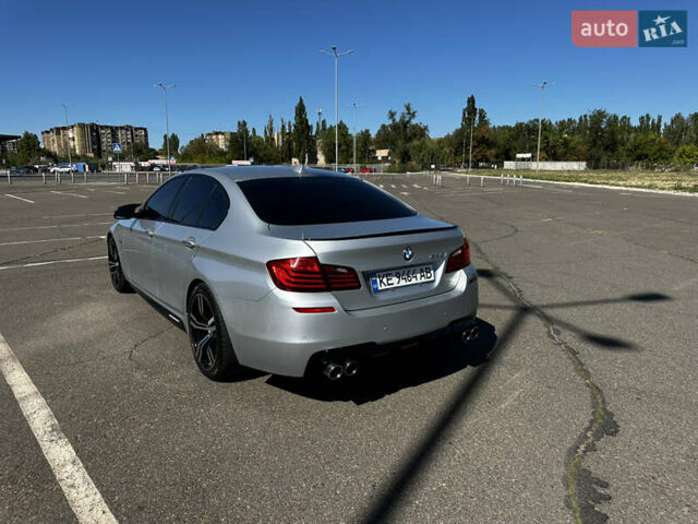 Серый БМВ 5 Серия, объемом двигателя 3 л и пробегом 163 тыс. км за 20700 $, фото 19 на Automoto.ua