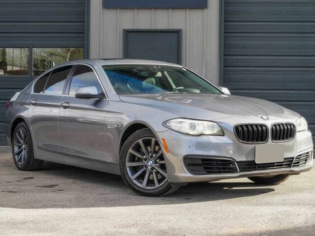 Серый БМВ 5 Серия, объемом двигателя 3 л и пробегом 83 тыс. км за 15100 $, фото 2 на Automoto.ua