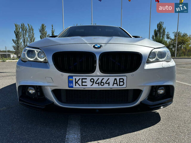 Серый БМВ 5 Серия, объемом двигателя 3 л и пробегом 163 тыс. км за 20700 $, фото 11 на Automoto.ua