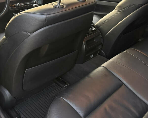 Сірий БМВ 5 Серія, об'ємом двигуна 2 л та пробігом 210 тис. км за 18000 $, фото 21 на Automoto.ua