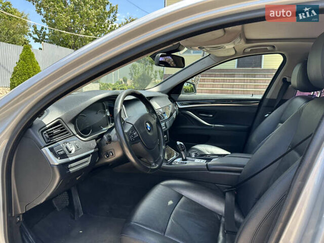 Сірий БМВ 5 Серія, об'ємом двигуна 2 л та пробігом 206 тис. км за 16450 $, фото 3 на Automoto.ua