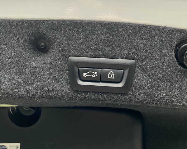 Серый БМВ 5 Серия, объемом двигателя 2.98 л и пробегом 169 тыс. км за 17100 $, фото 12 на Automoto.ua