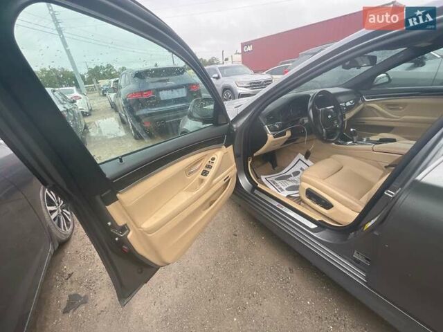 Серый БМВ 5 Серия, объемом двигателя 3 л и пробегом 153 тыс. км за 15000 $, фото 6 на Automoto.ua