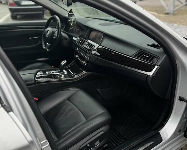 Серый БМВ 5 Серия, объемом двигателя 2 л и пробегом 194 тыс. км за 15650 $, фото 13 на Automoto.ua