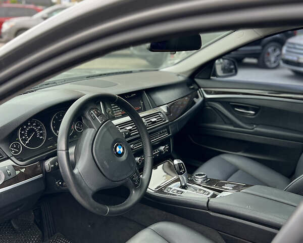 Серый БМВ 5 Серия, объемом двигателя 2 л и пробегом 189 тыс. км за 12500 $, фото 9 на Automoto.ua