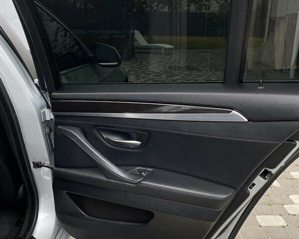 Серый БМВ 5 Серия, объемом двигателя 2.98 л и пробегом 169 тыс. км за 17100 $, фото 28 на Automoto.ua