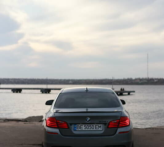 Серый БМВ 5 Серия, объемом двигателя 3 л и пробегом 127 тыс. км за 24999 $, фото 16 на Automoto.ua