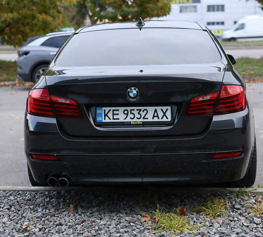 БМВ 5 Серия 2014 в Днепре (Днепропетровске) на Automoto.ua Серый БМВ 5 Серия, объемом двигателя 2.99 л и пробегом 179 тыс. км за 22500 $, фото 3 на Automoto.ua