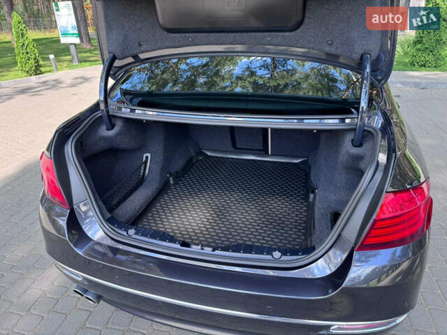 БМВ 5 Серия 2014 в Луцке на Automoto.ua Серый БМВ 5 Серия, объемом двигателя 2 л и пробегом 248 тыс. км за 15450 $, фото 17 на Automoto.ua