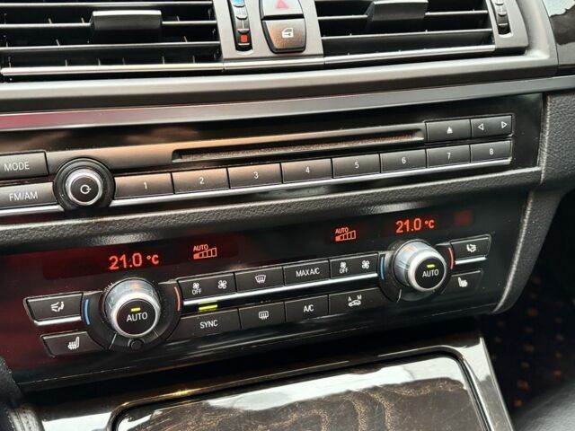 Сірий БМВ 5 Серія, об'ємом двигуна 3 л та пробігом 359 тис. км за 19200 $, фото 19 на Automoto.ua