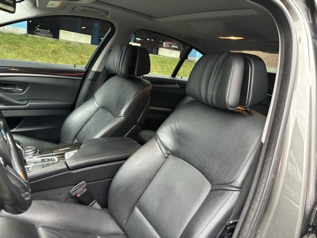 Сірий БМВ 5 Серія, об'ємом двигуна 3 л та пробігом 359 тис. км за 19200 $, фото 12 на Automoto.ua