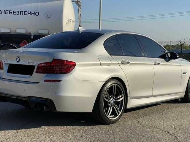 БМВ 5 Серія 2014 у Києві на Automoto.ua Сірий БМВ 5 Серія, об'ємом двигуна 3 л та пробігом 135 тис. км за 11000 $, фото 6 на Automoto.ua