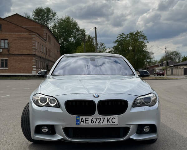Серый БМВ 5 Серия, объемом двигателя 2.98 л и пробегом 246 тыс. км за 16800 $, фото 3 на Automoto.ua