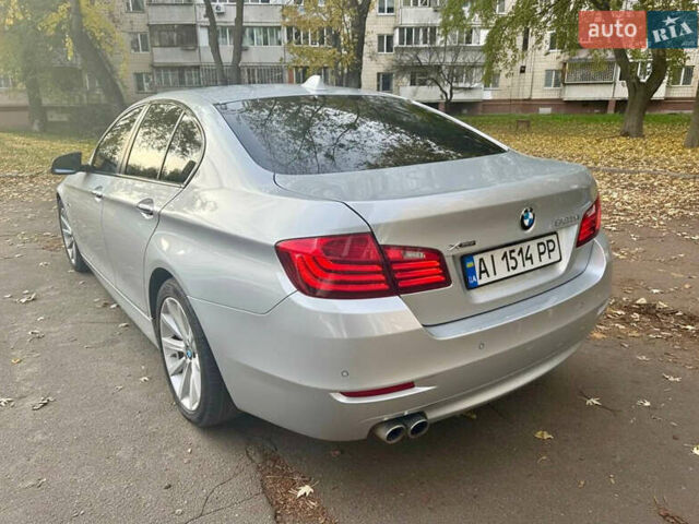 БМВ 5 Серия 2014 в Киеве на Automoto.ua Серый БМВ 5 Серия, объемом двигателя 3 л и пробегом 258 тыс. км за 16555 $, фото 4 на Automoto.ua