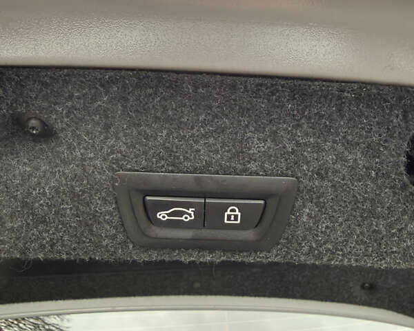 Серый БМВ 5 Серия, объемом двигателя 2.99 л и пробегом 222 тыс. км за 20000 $, фото 31 на Automoto.ua