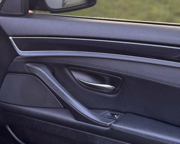 Сірий БМВ 5 Серія, об'ємом двигуна 2 л та пробігом 210 тис. км за 18000 $, фото 40 на Automoto.ua