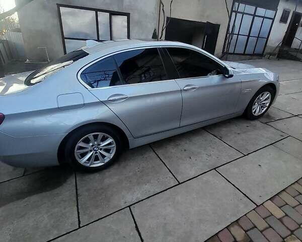 Серый БМВ 5 Серия, объемом двигателя 2 л и пробегом 262 тыс. км за 14300 $, фото 10 на Automoto.ua