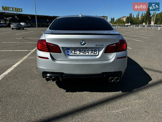 Серый БМВ 5 Серия, объемом двигателя 3 л и пробегом 163 тыс. км за 20700 $, фото 20 на Automoto.ua