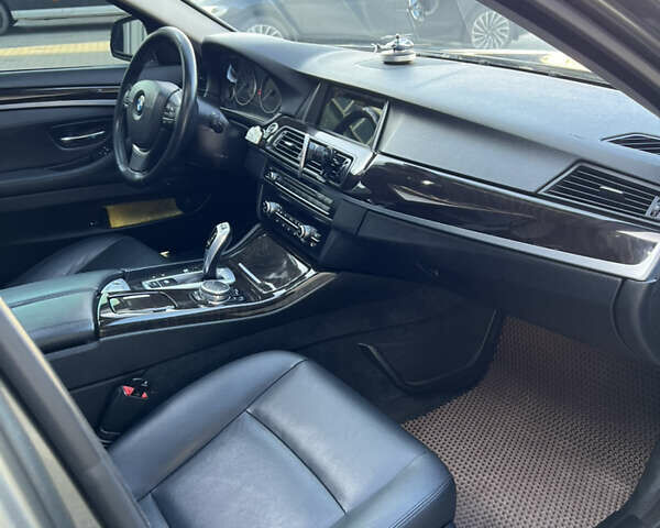 Серый БМВ 5 Серия, объемом двигателя 2 л и пробегом 160 тыс. км за 18000 $, фото 4 на Automoto.ua