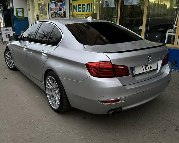 БМВ 5 Серия 2014 в Белой Церкве на Automoto.ua Серый БМВ 5 Серия, объемом двигателя 2 л и пробегом 235 тыс. км за 14000 $, фото 5 на Automoto.ua