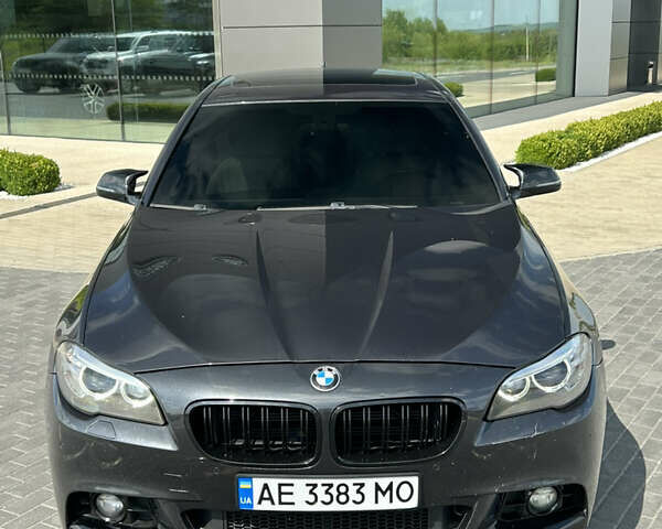 Серый БМВ 5 Серия, объемом двигателя 2.99 л и пробегом 234 тыс. км за 21500 $, фото 3 на Automoto.ua