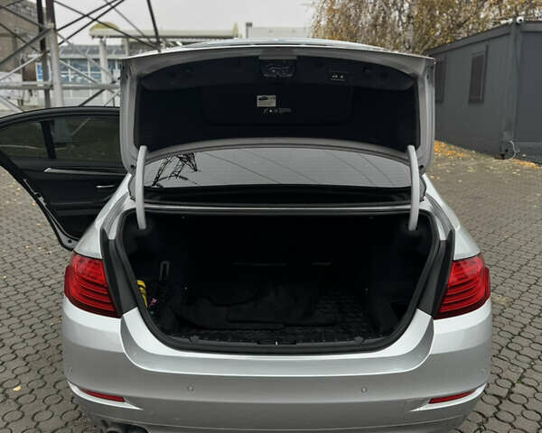 Серый БМВ 5 Серия, объемом двигателя 2 л и пробегом 194 тыс. км за 15650 $, фото 11 на Automoto.ua