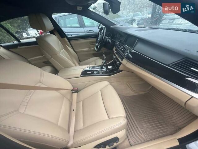 Серый БМВ 5 Серия, объемом двигателя 3 л и пробегом 153 тыс. км за 15000 $, фото 7 на Automoto.ua