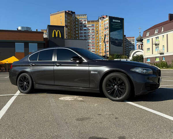 Сірий БМВ 5 Серія, об'ємом двигуна 2 л та пробігом 161 тис. км за 17500 $, фото 4 на Automoto.ua