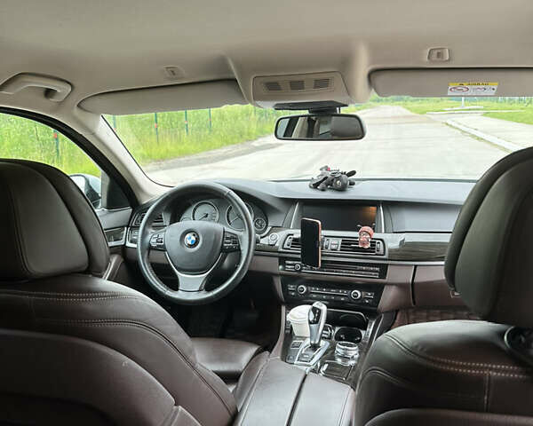 Серый БМВ 5 Серия, объемом двигателя 2 л и пробегом 295 тыс. км за 17200 $, фото 12 на Automoto.ua