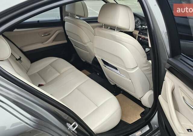 Сірий БМВ 5 Серія, об'ємом двигуна 3 л та пробігом 122 тис. км за 18100 $, фото 11 на Automoto.ua