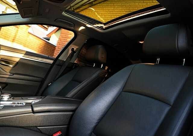 Серый БМВ 5 Серия, объемом двигателя 3 л и пробегом 75 тыс. км за 15000 $, фото 4 на Automoto.ua