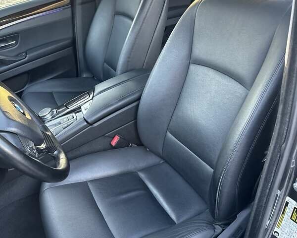 Сірий БМВ 5 Серія, об'ємом двигуна 3 л та пробігом 164 тис. км за 17000 $, фото 26 на Automoto.ua