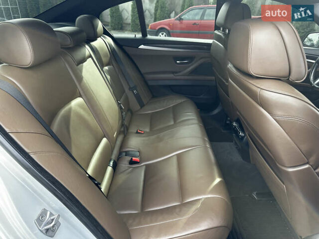 Серый БМВ 5 Серия, объемом двигателя 2.99 л и пробегом 253 тыс. км за 21500 $, фото 22 на Automoto.ua